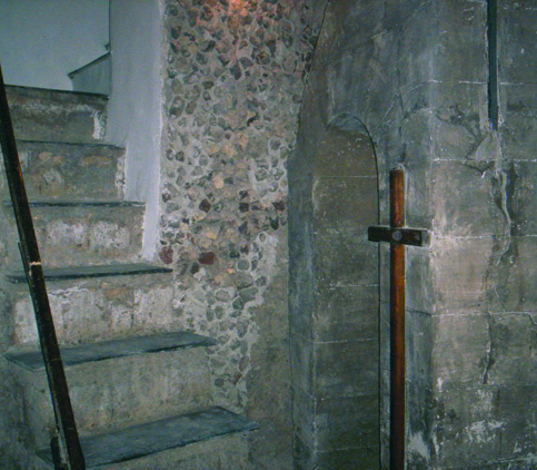 de la Passion a été transportée, dans la chapelle de la Maison Mère Marie Grace entretenait une relation particulière avec son Ange Gardien. La nuit, alors qu'elle parcourait les couloirs du couvent pour aller prier à la Grotte de l'Agonie, les Sœurs la voyaient baignée dans un